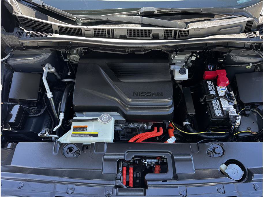 Used 2025 Nissan Leaf S FWD image 30