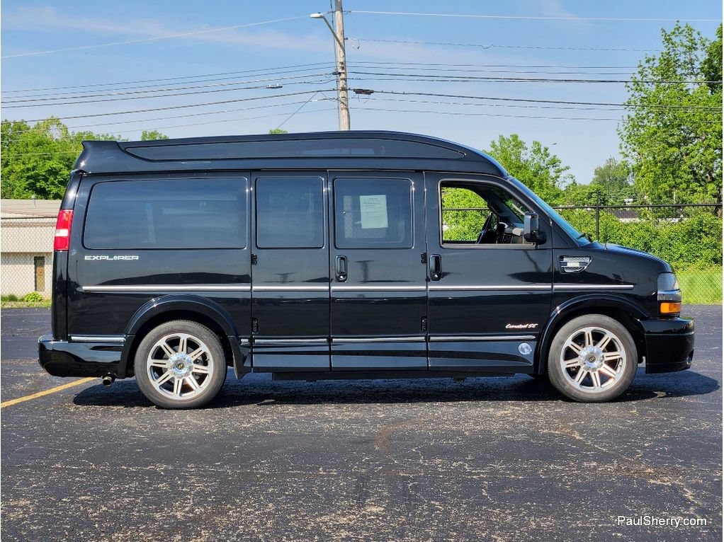 Used 2019 Chevrolet Express 2500 w/ Enhanced Convenience Package RWD image 11
