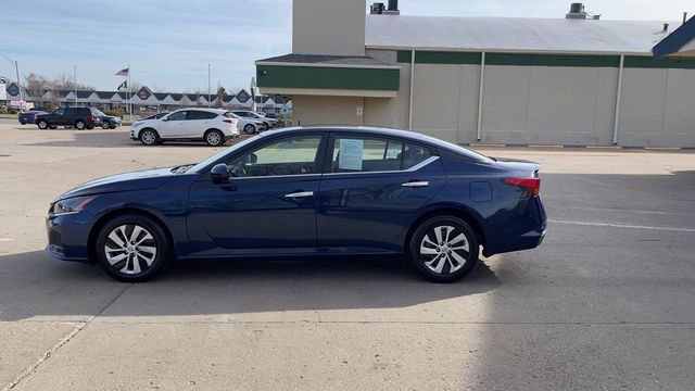 Used 2023 Nissan Altima 2.5 S image 5