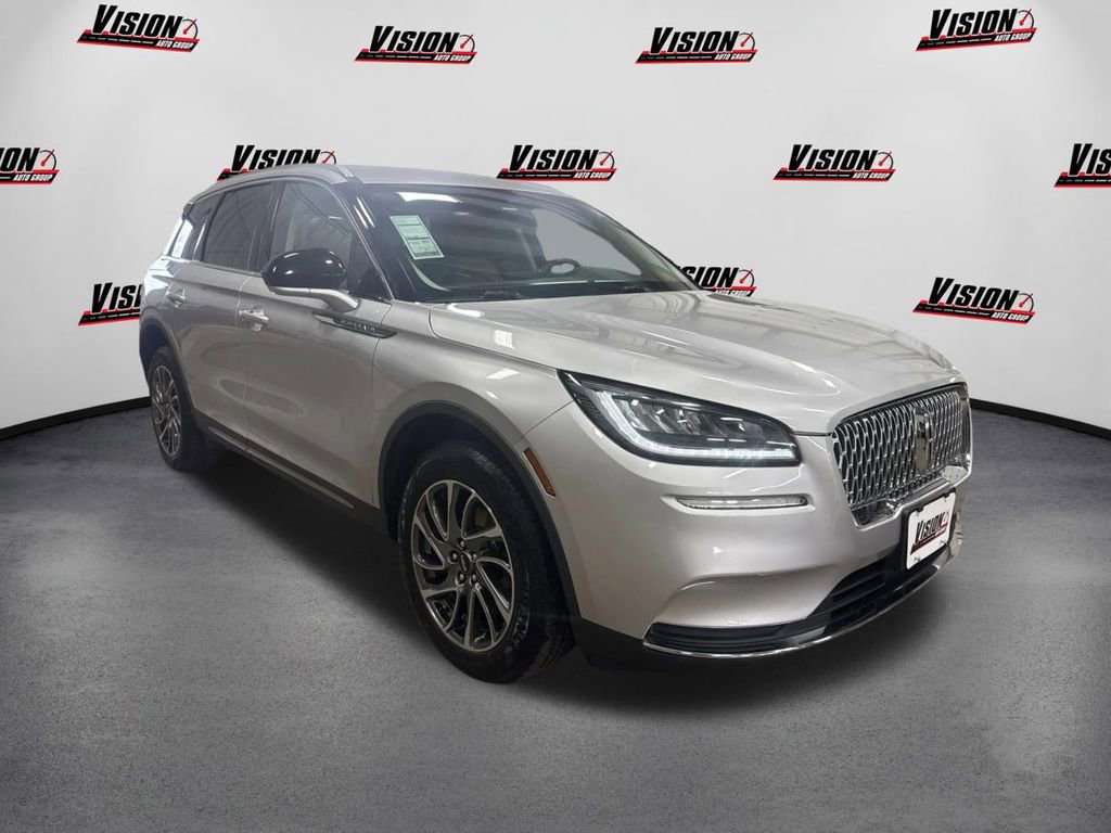 Used 2020 Lincoln Corsair AWD w/ Equipment Group 101A image 3