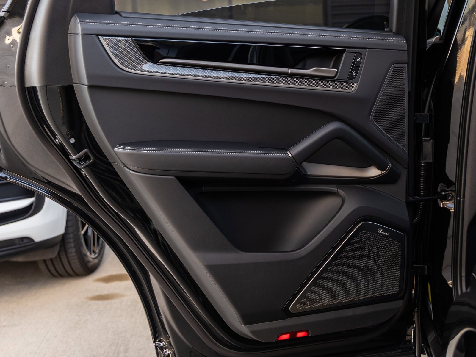 New 2026 Porsche Cayenne Turbo image 36