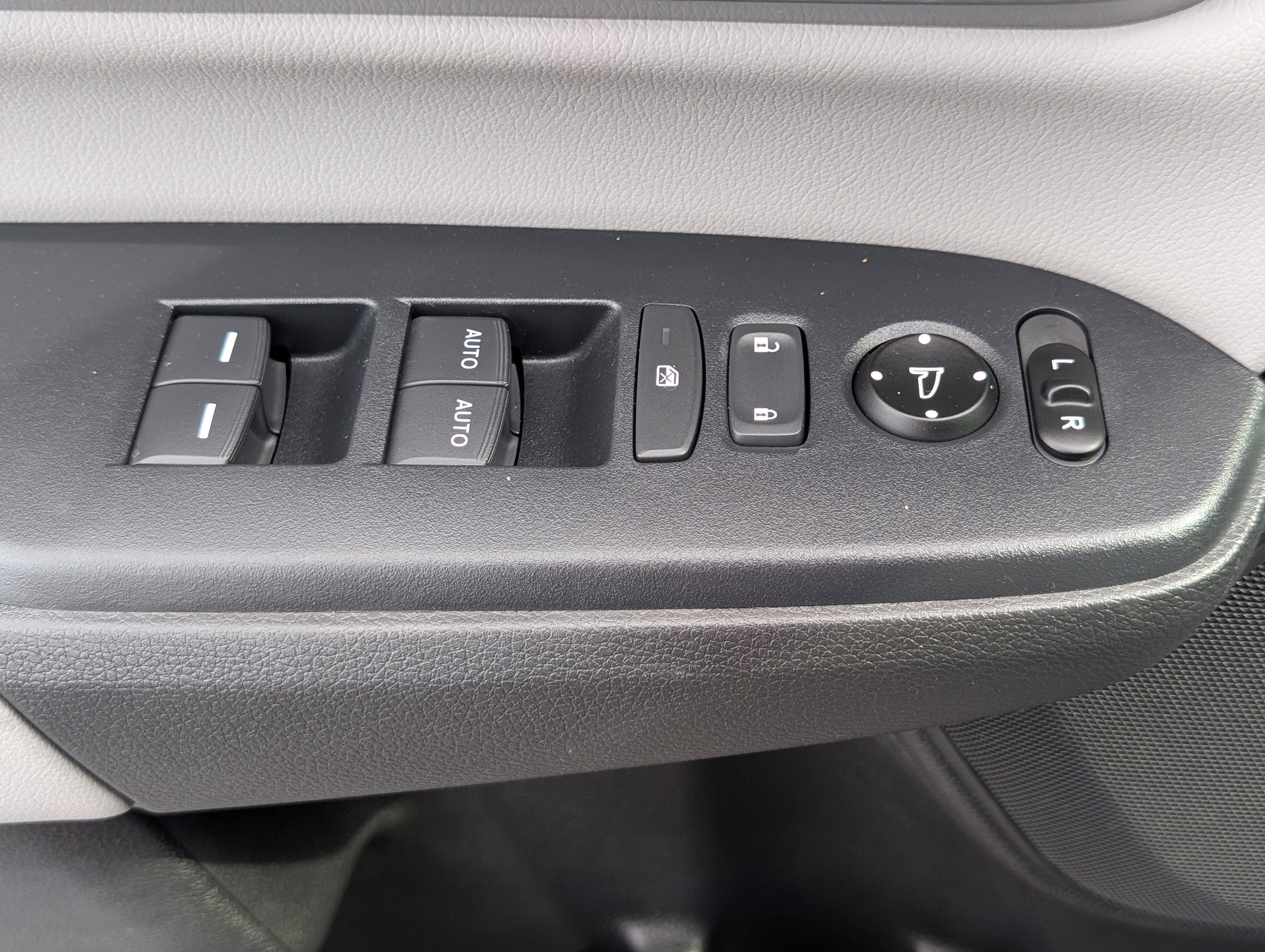 Used 2020 Honda CR-V EX-L image 19