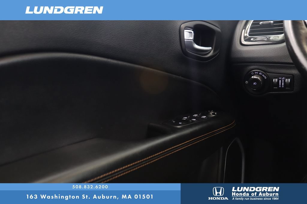 Used 2020 Jeep Compass Limited AWD/4WD image 27