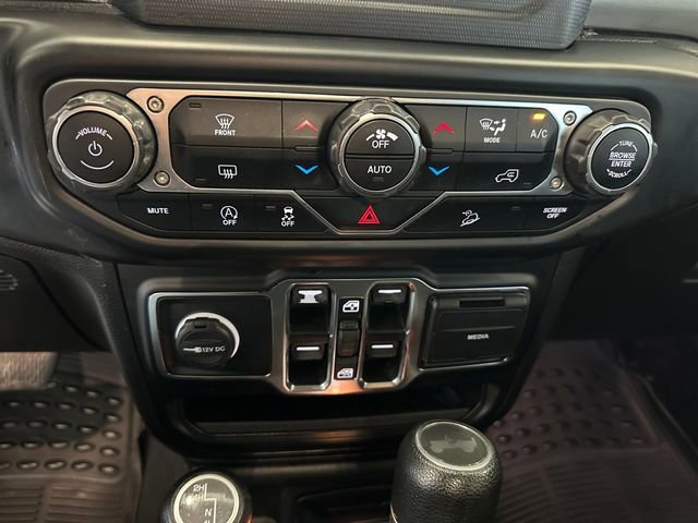 Used 2020 Jeep Wrangler Unlimited Sahara AWD/4WD image 27