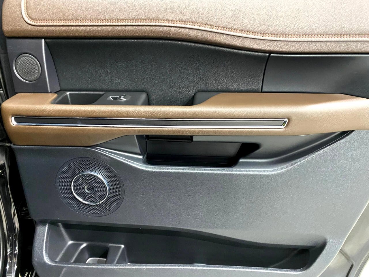 Used 2021 Ford Expedition Max King Ranch image 29