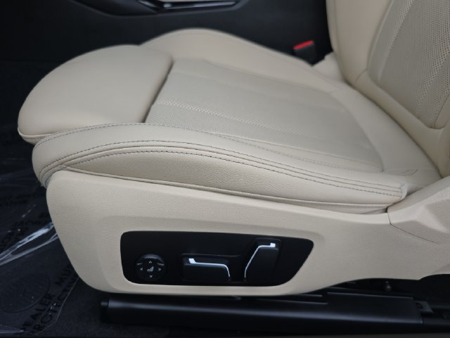 Used 2025 BMW 230i xDrive Coupe w/ Premium Package AWD/4WD image 31