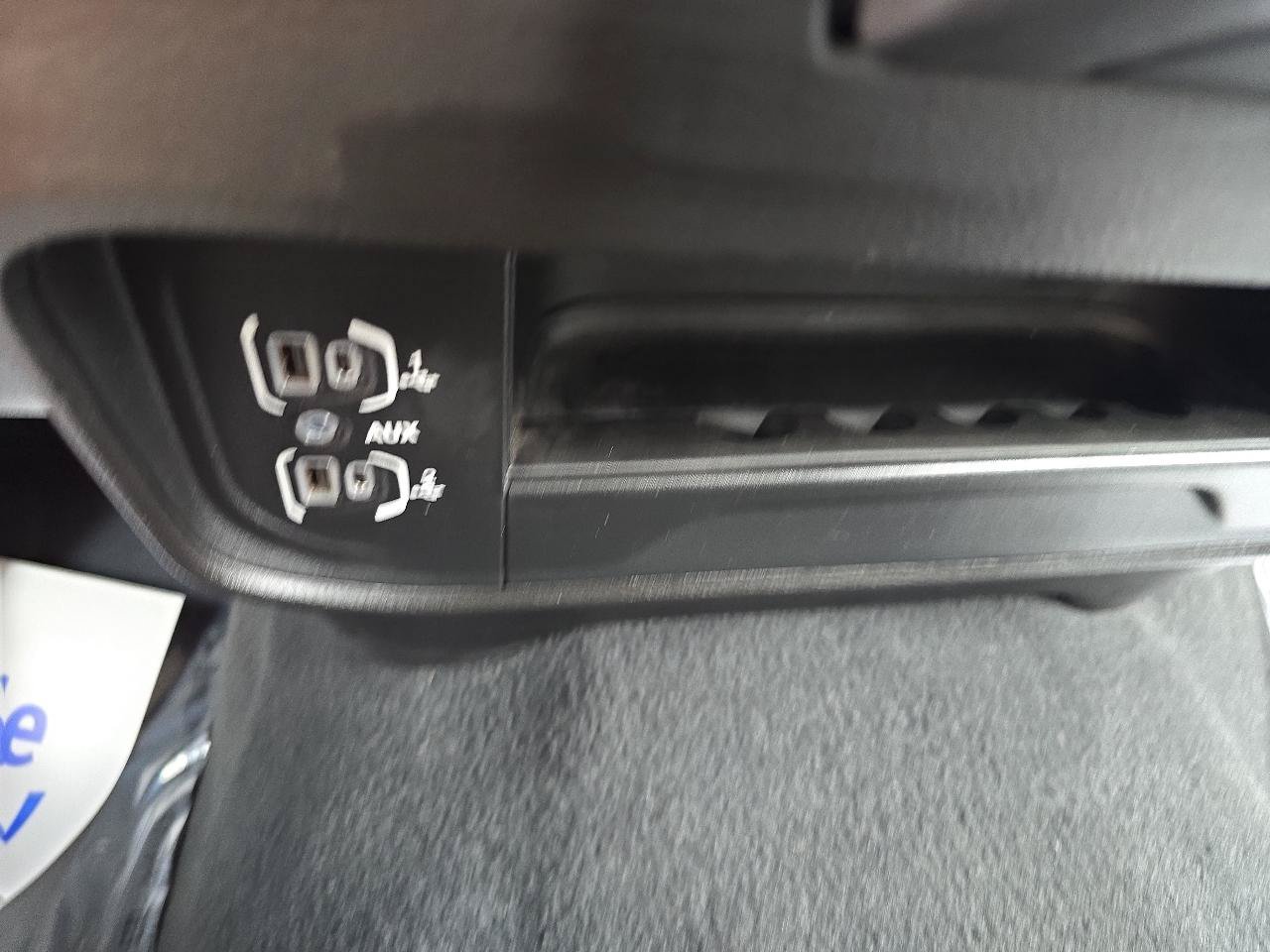Used 2024 RAM 2500 Big Horn AWD/4WD image 34