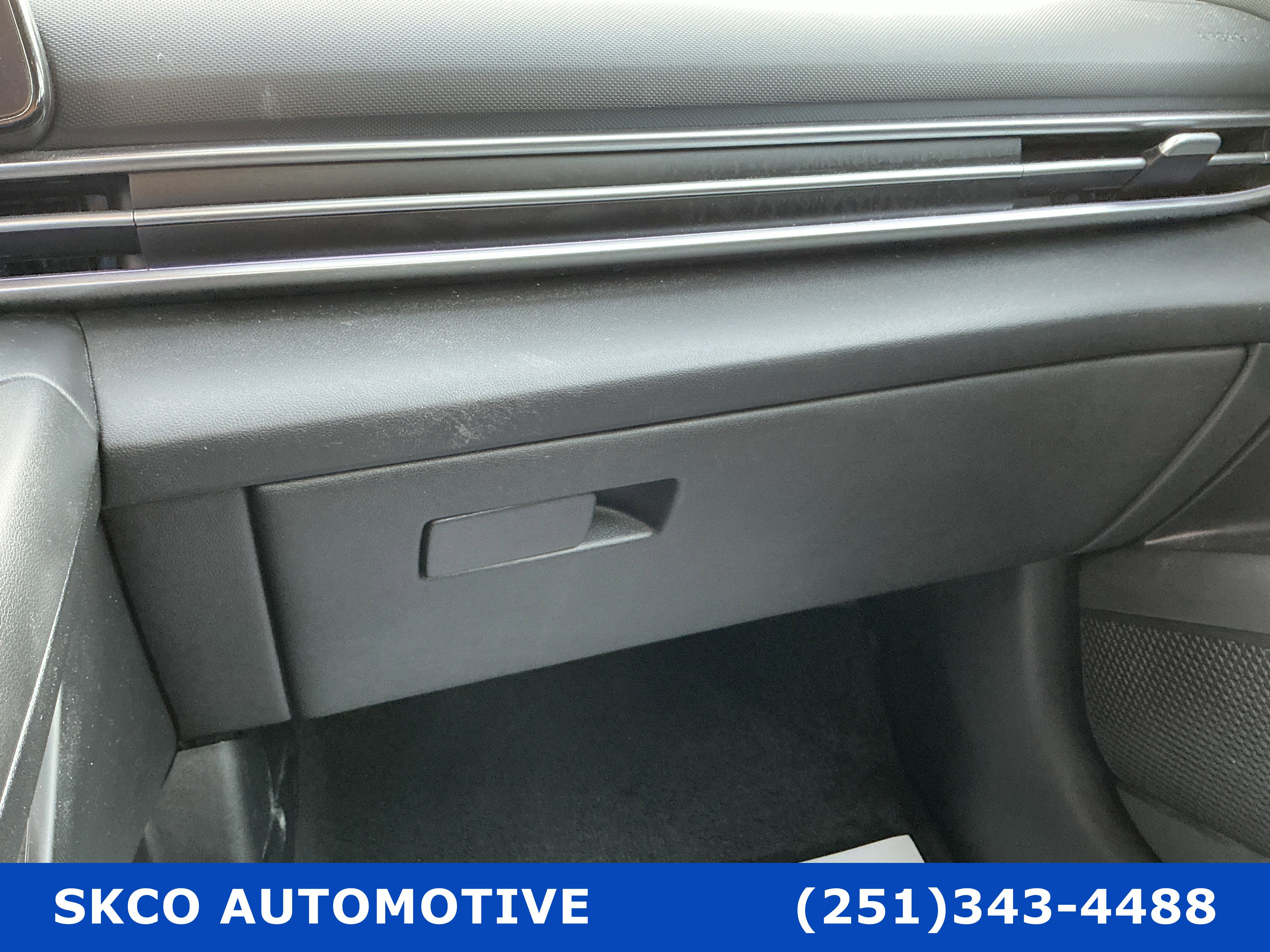 Used 2024 Hyundai Elantra SEL FWD image 24