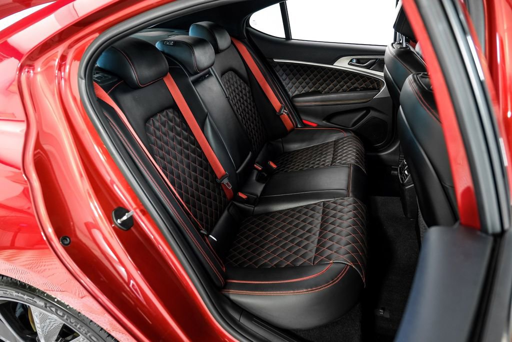 Used 2022 Genesis G70 3.3T w/ Sport Prestige Package image 41