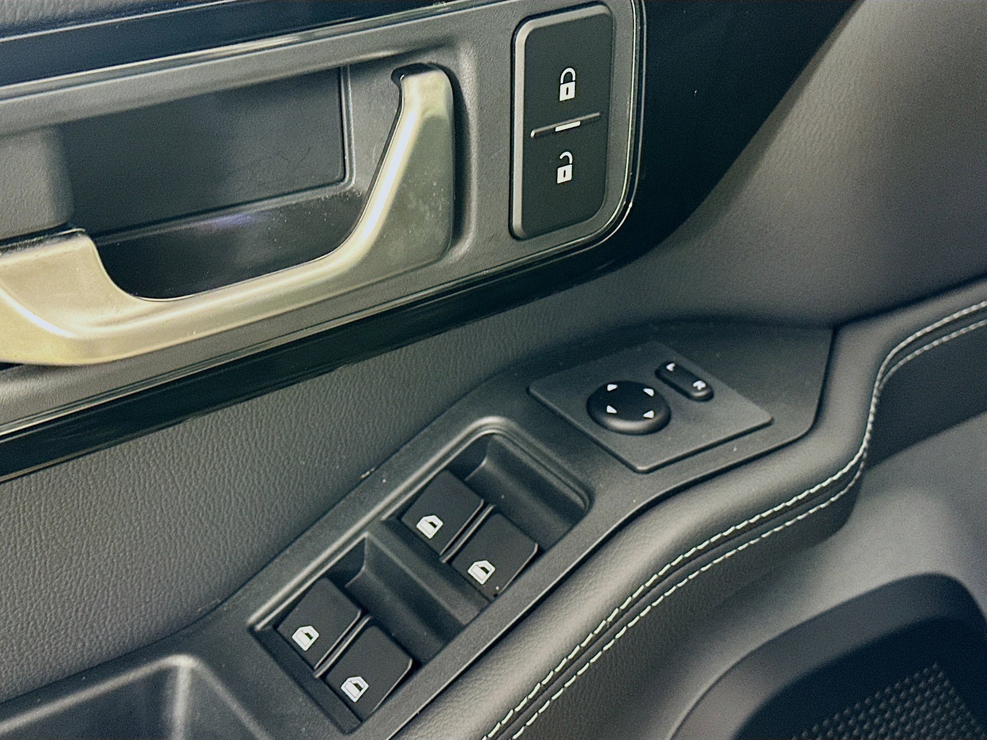 Used 2024 INEOS Grenadier image 18