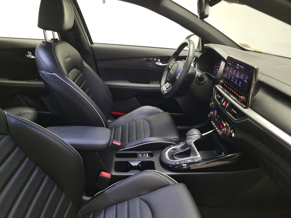 Used 2023 Kia Forte GT-Line w/ GT-Line Premium Package FWD image 21