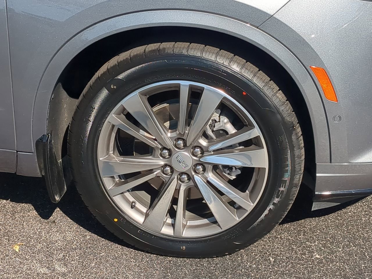 Used 2021 Cadillac XT6 Premium Luxury FWD image 28