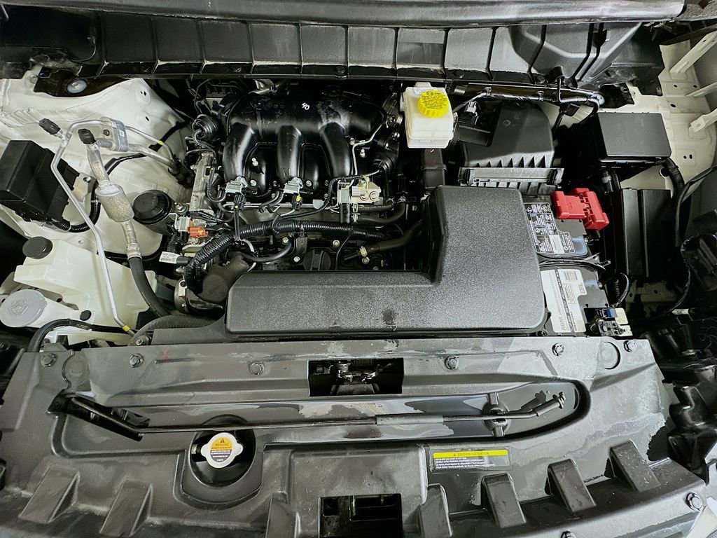 Used 2024 Nissan Pathfinder SV image 31