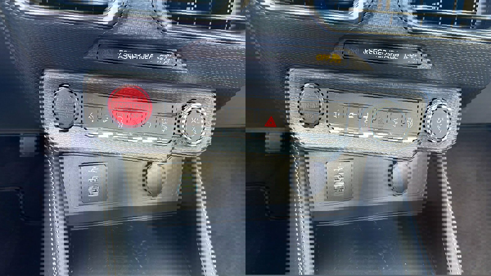 New 2025 Ford Mustang GT w/ GT Performance Package image 23