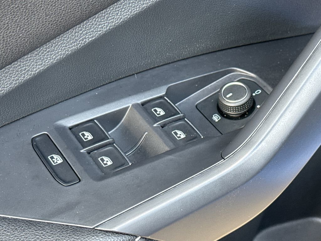 Used 2024 Volkswagen Jetta SEL FWD image 18