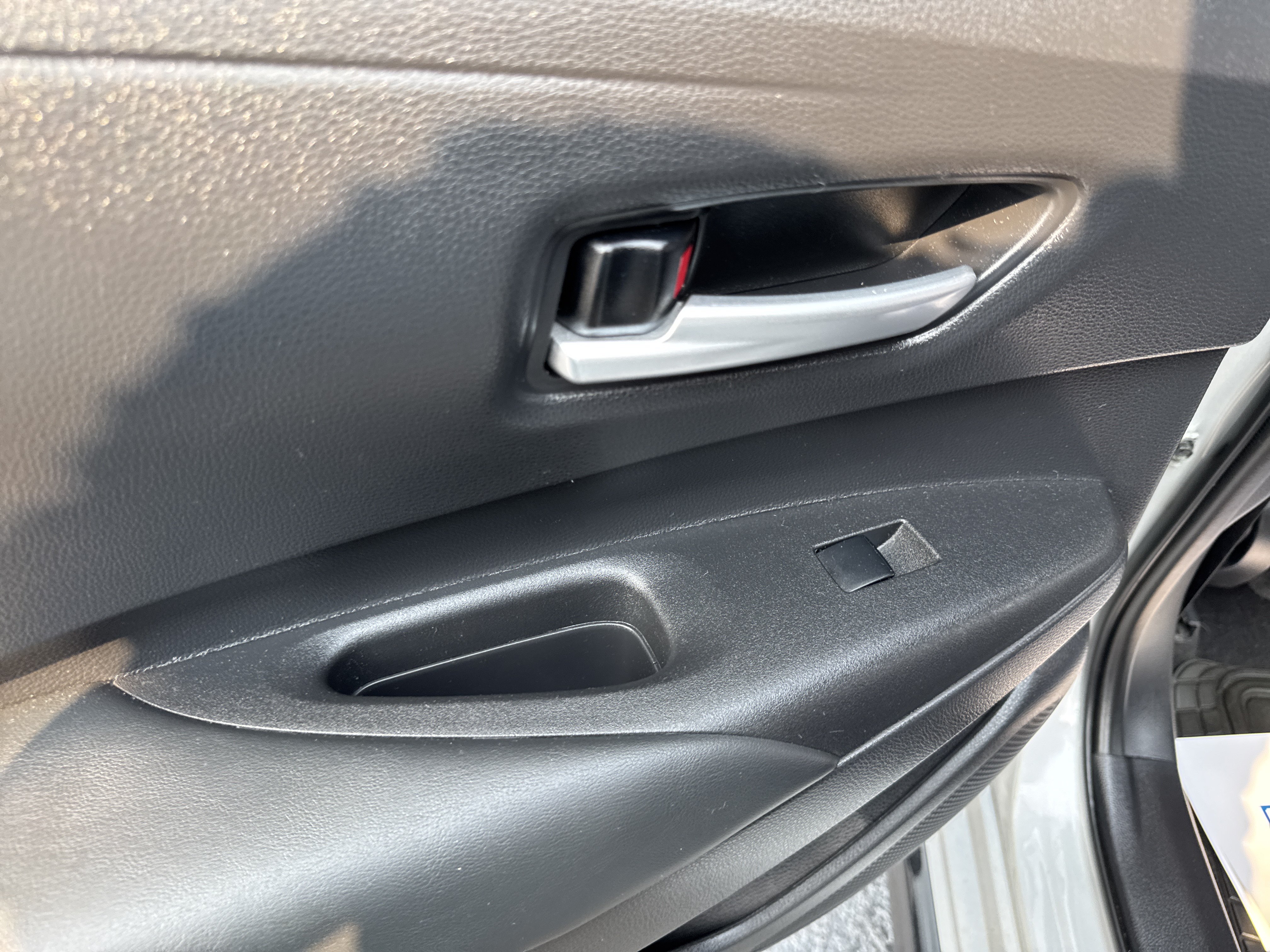 Used 2022 Toyota Corolla SE FWD image 23