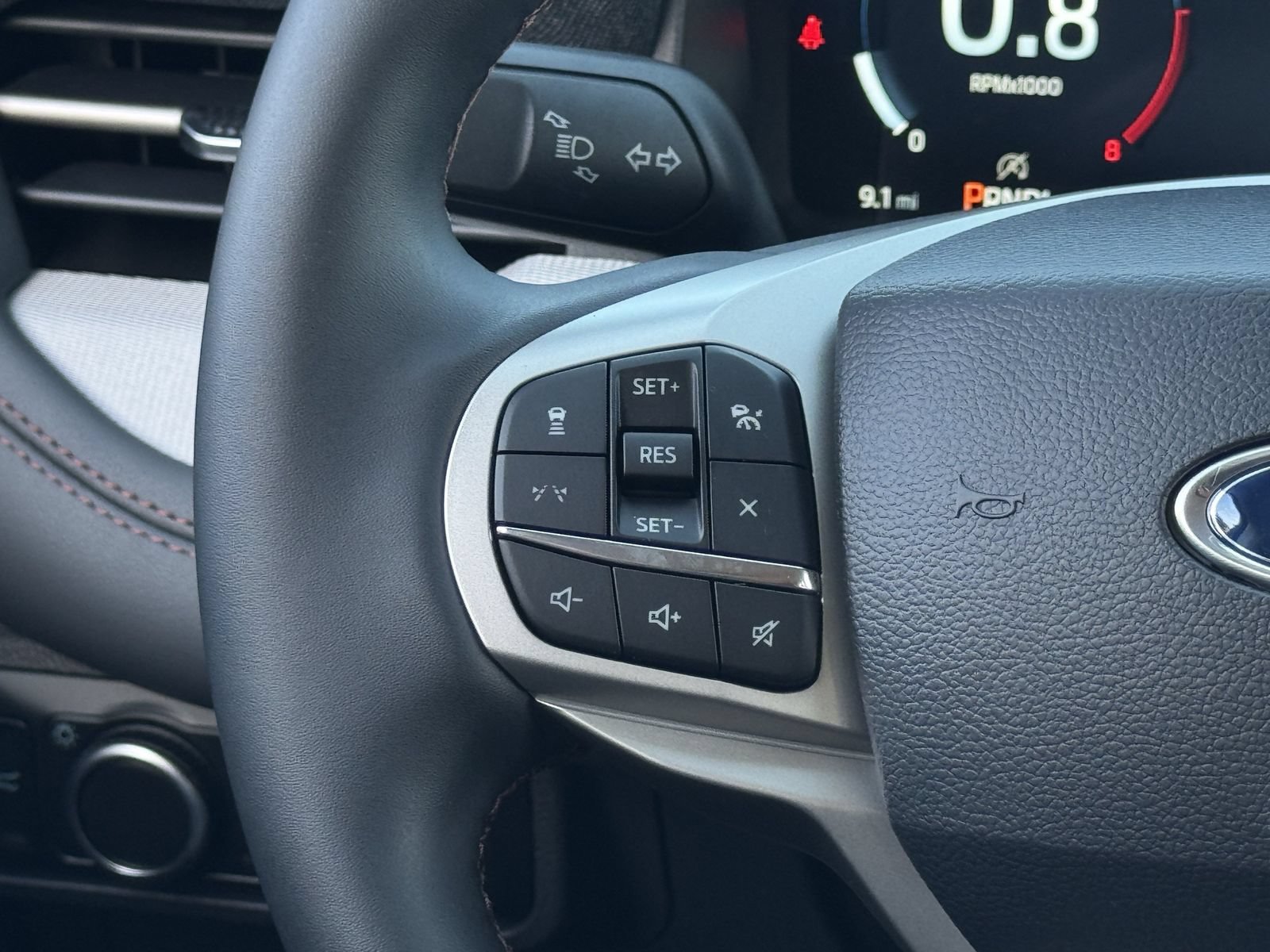 New 2026 Ford Explorer Active RWD image 11