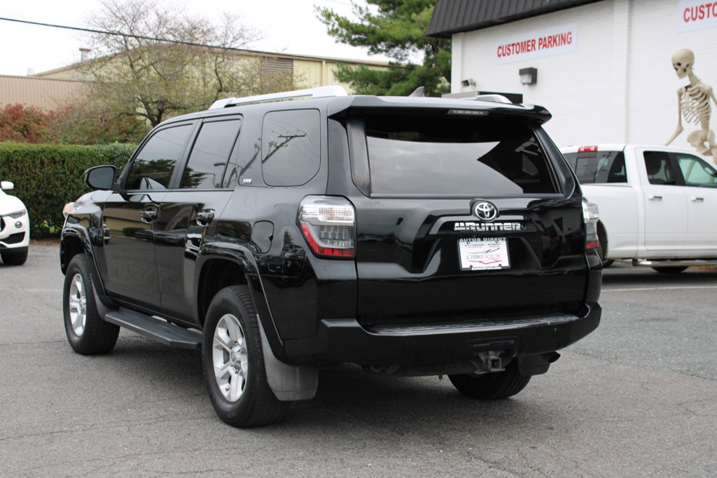 Used 2018 Toyota 4Runner SR5 RWD image 5