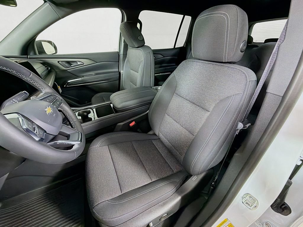 New 2026 Chevrolet Traverse LT w/ LPO, Floor Liner Package AWD/4WD image 11