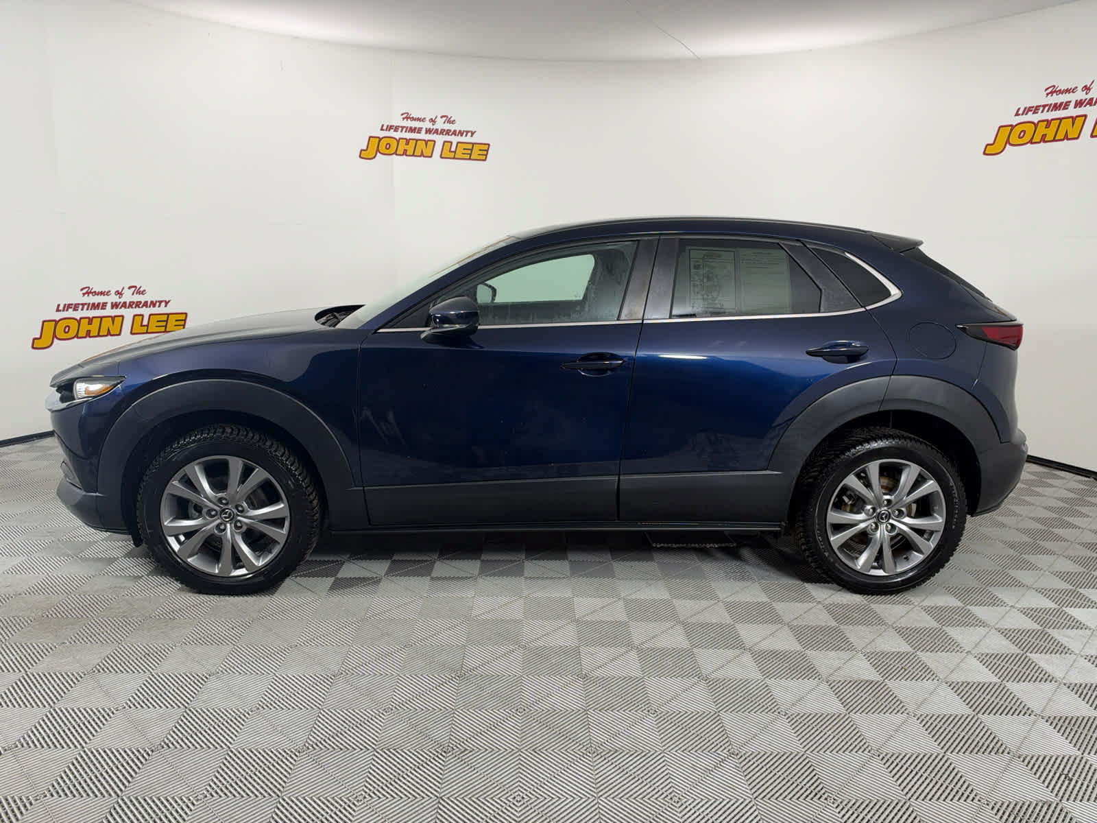 Used 2023 MAZDA CX-30 AWD 2.5 S w/ Select Package image 2