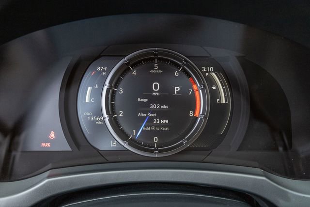 Used 2025 Lexus IS 350 F Sport RWD image 10