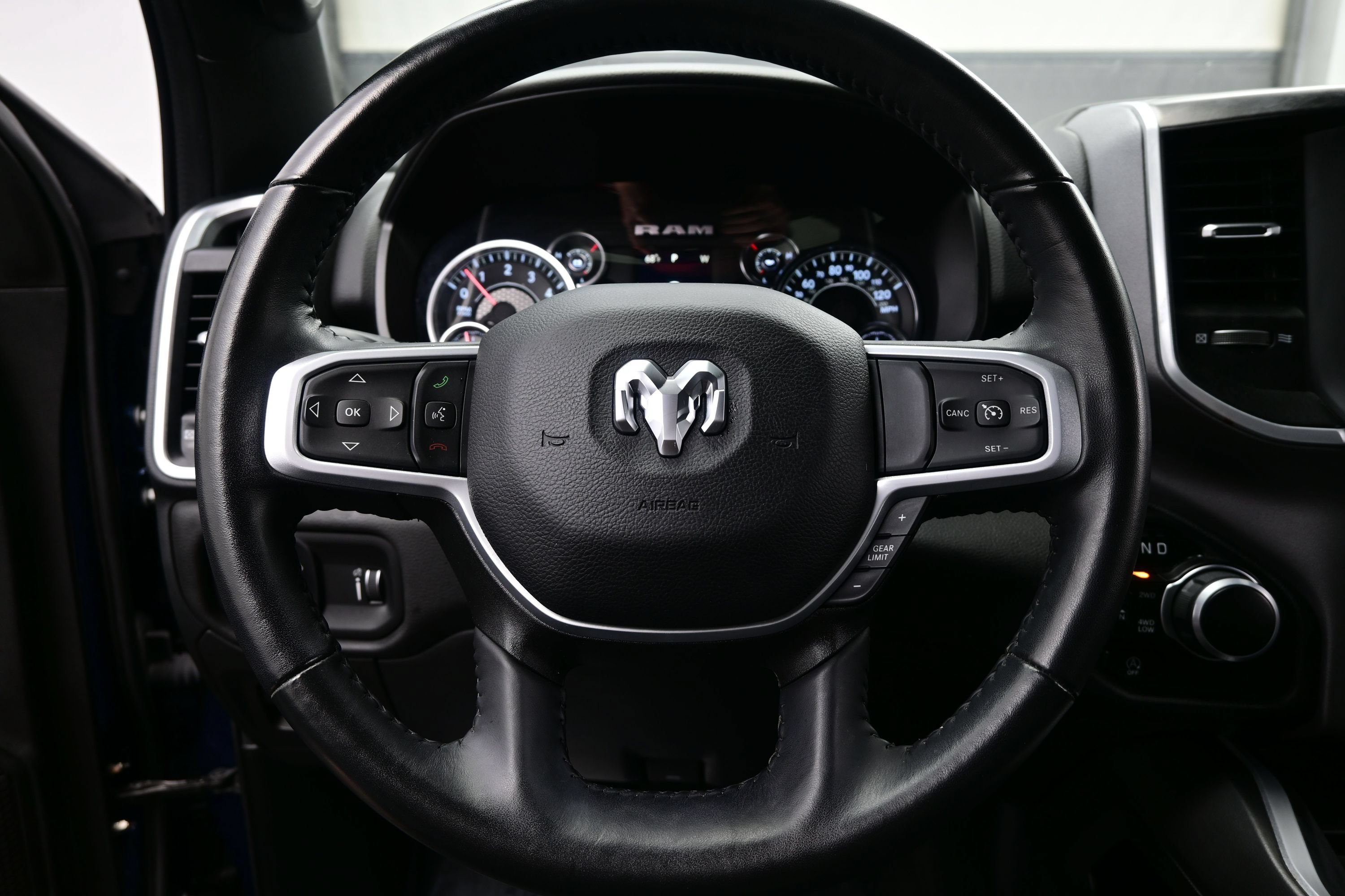 Used 2023 RAM 1500 Big Horn AWD/4WD image 23