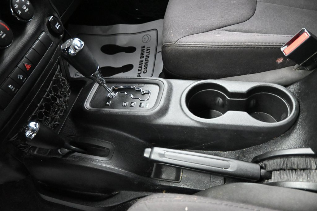 Used 2013 Jeep Wrangler Unlimited Sport AWD/4WD image 20