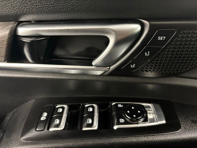 Used 2022 Kia Telluride SX w/ Towing Package FWD image 24