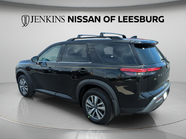 New 2026 Nissan Pathfinder SL FWD image 9