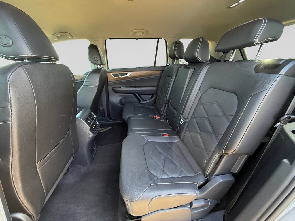 Used 2025 Volkswagen Atlas SE AWD/4WD image 36