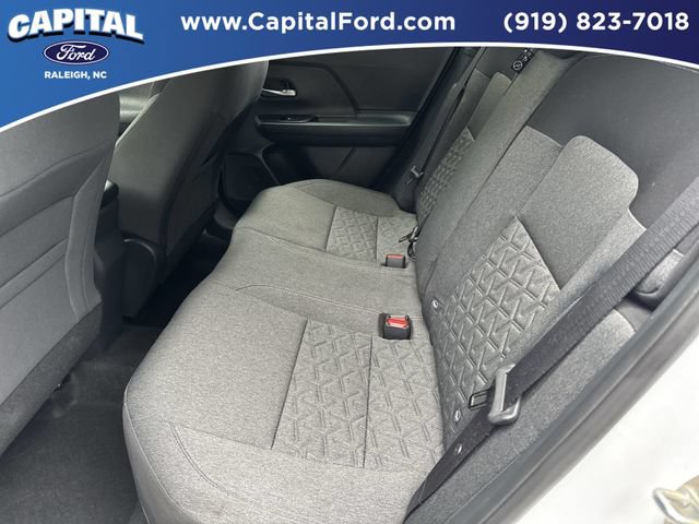 Used 2025 Nissan Kicks SV w/ SV Premium Package FWD image 18