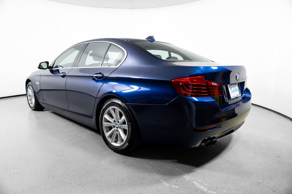Used 2016 BMW 528i Sedan RWD image 10