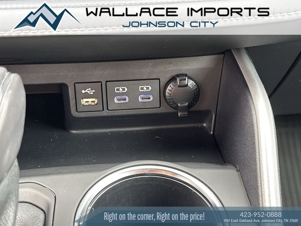 Used 2022 Toyota Highlander XSE FWD image 27
