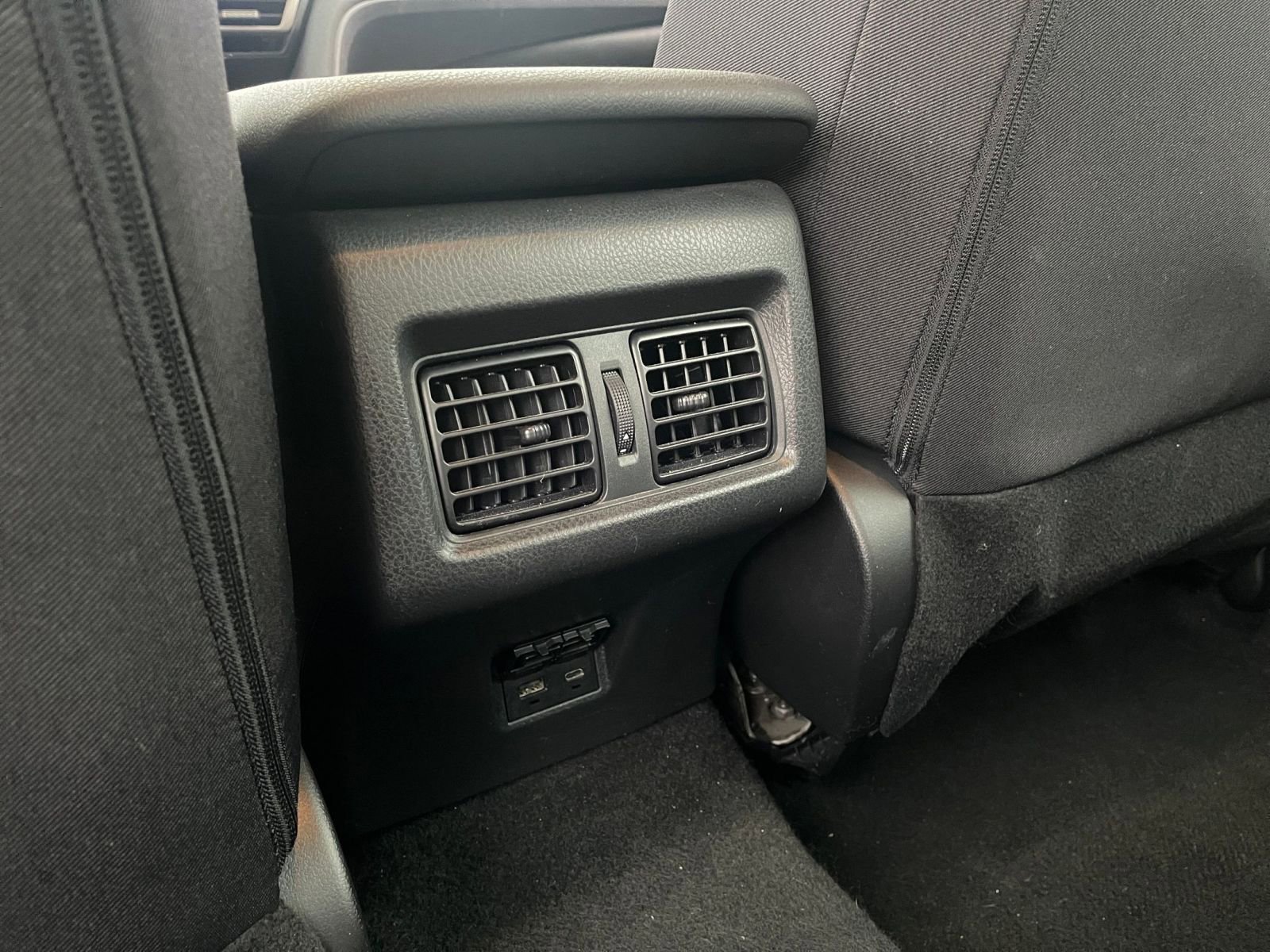 Used 2025 Toyota Camry LE image 22