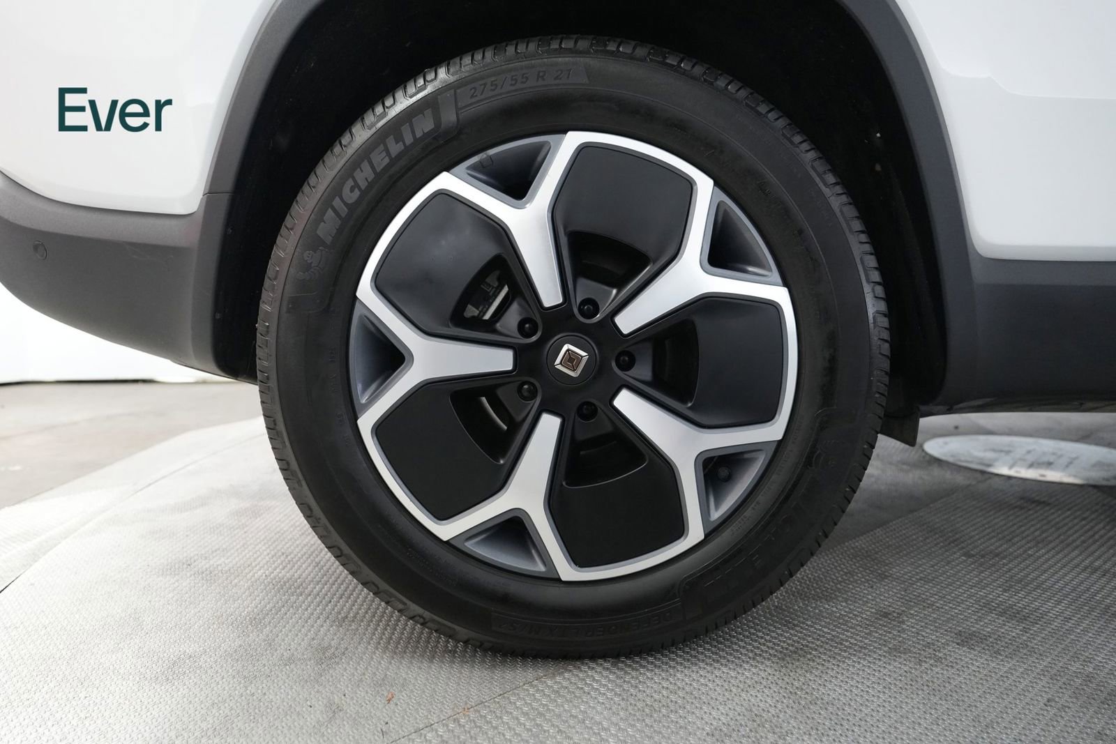 Used 2024 Rivian R1S Adventure AWD/4WD image 22