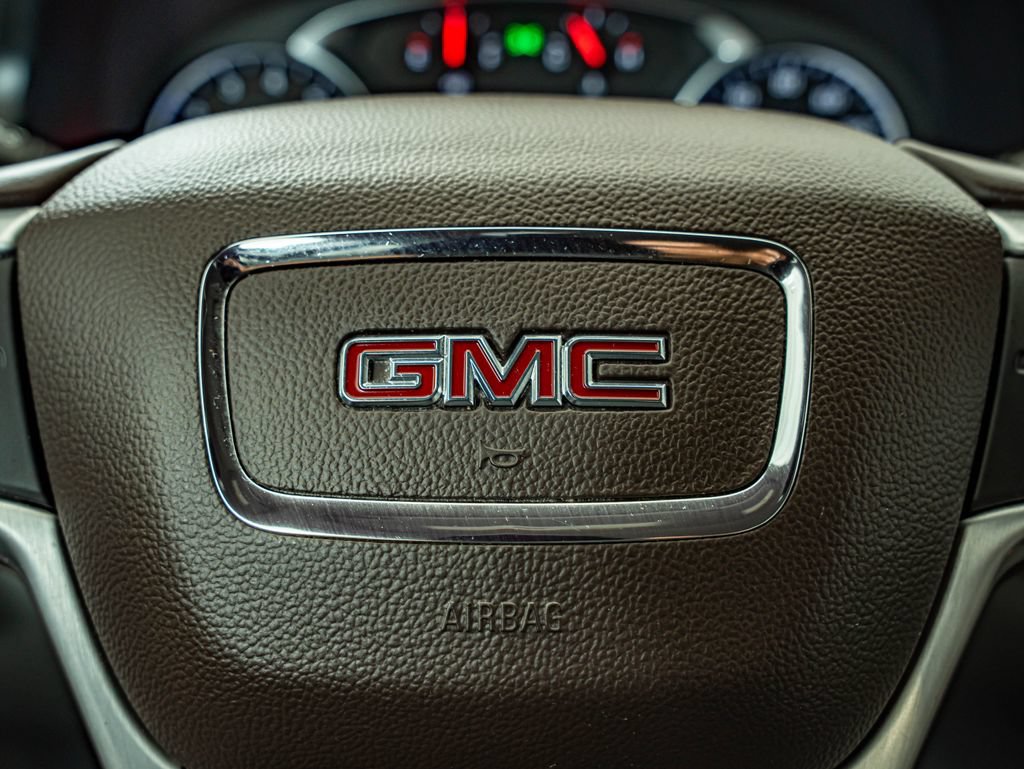 Used 2020 GMC Acadia SLT FWD image 21