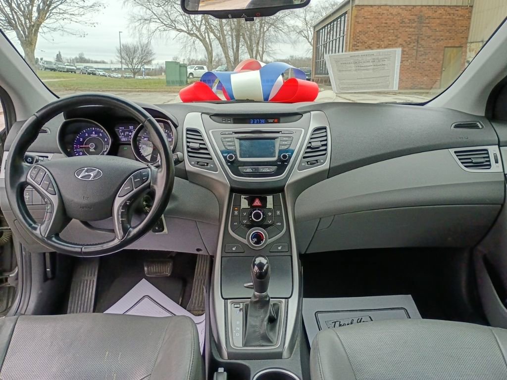 Used 2014 Hyundai Elantra Limited image 19
