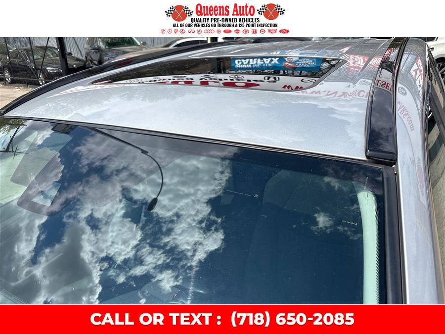 Used 2019 Toyota RAV4 XLE w/ All Weather Liner Package AWD/4WD image 13