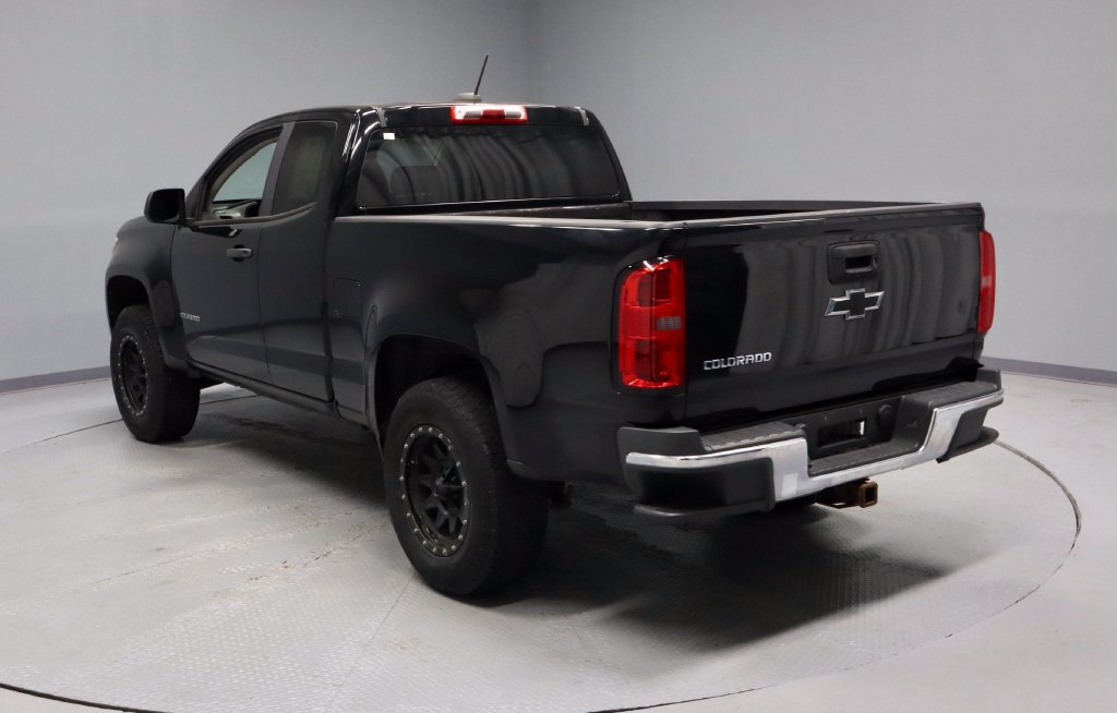 Used 2015 Chevrolet Colorado W/T w/ WT Convenience Package RWD image 9