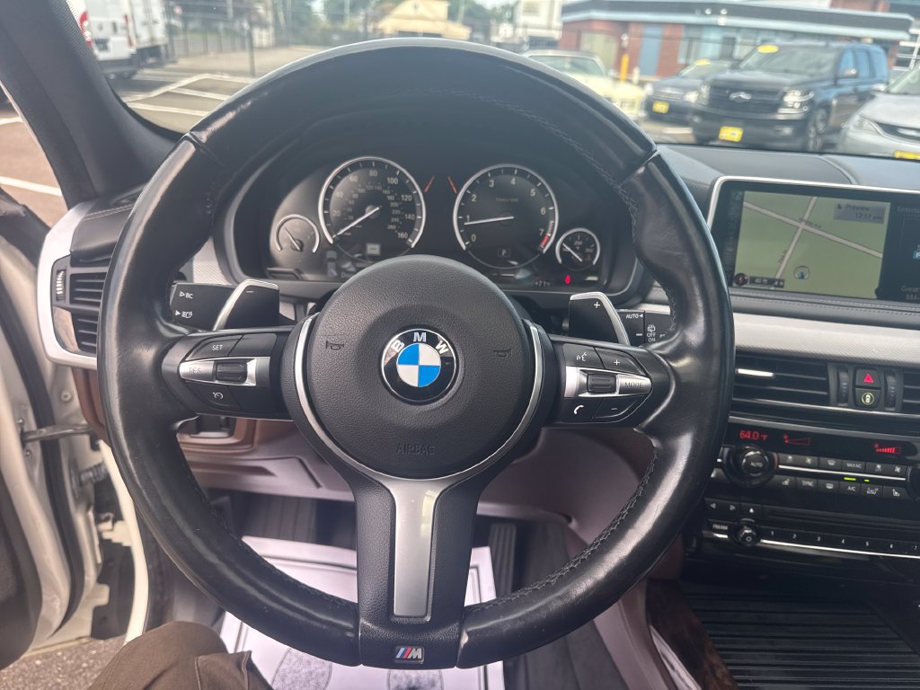Used 2015 BMW X5 xDrive50i AWD/4WD image 15