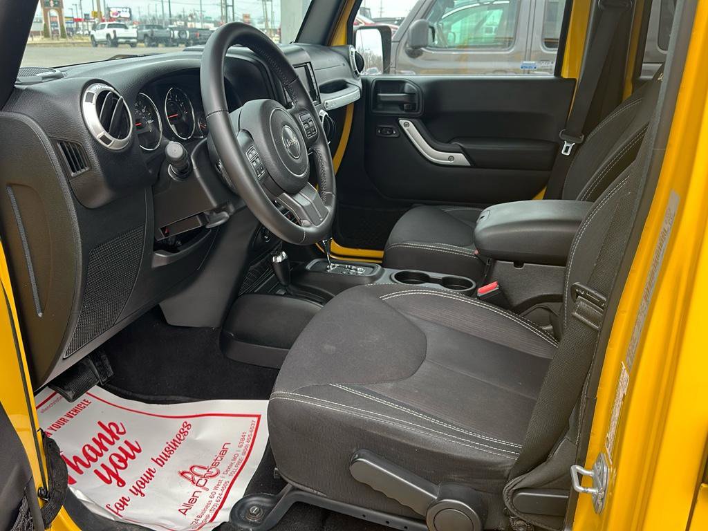 Used 2015 Jeep Wrangler Unlimited Sahara w/ Dual Top Group image 10