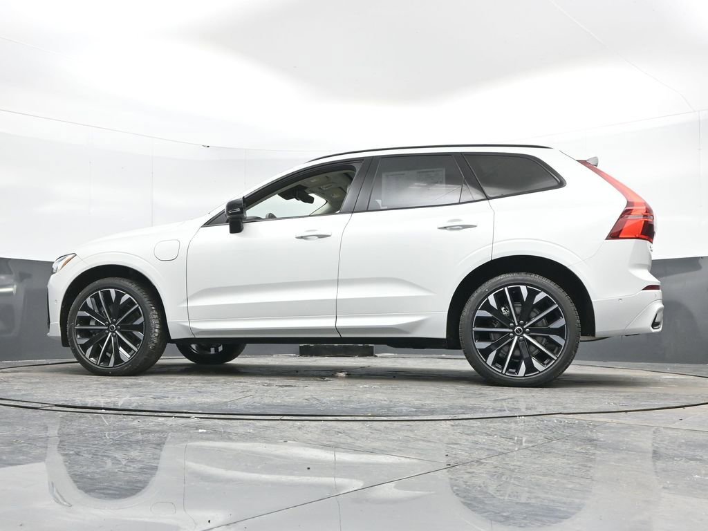 New 2026 Volvo XC60 T8 Ultra w/ Climate Package image 43