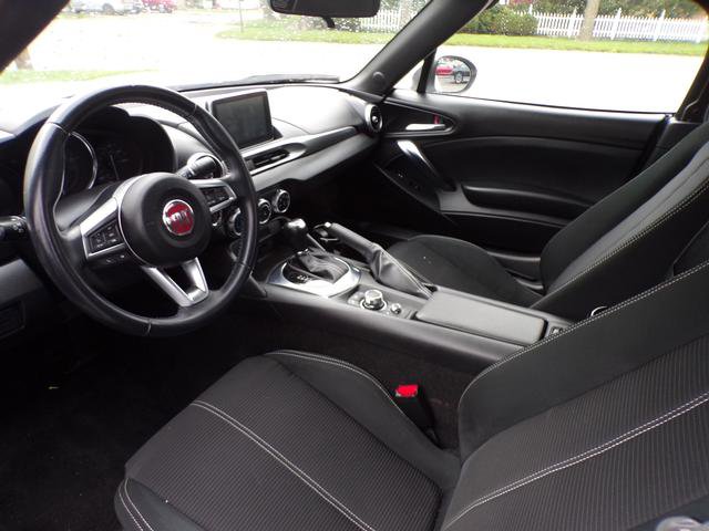 Used 2018 FIAT 124 Spider Classica w/ Technology Group image 10