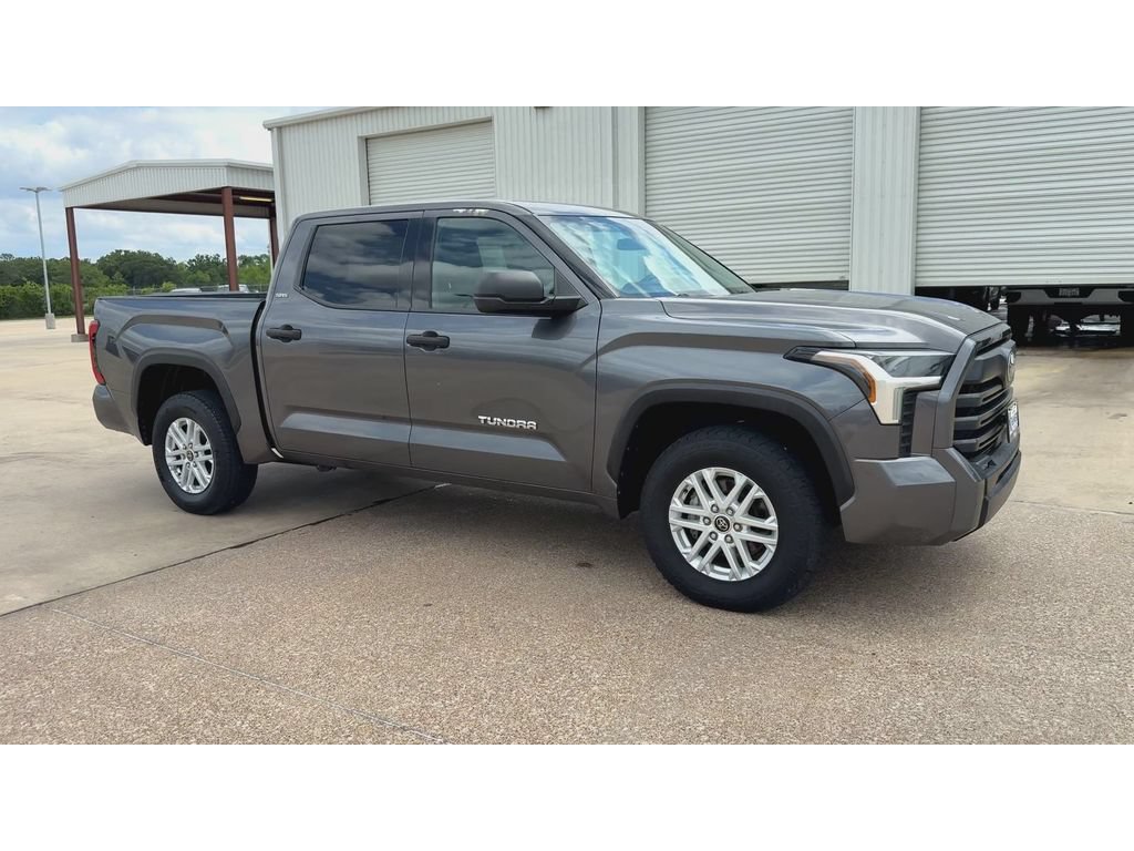 Used 2022 Toyota Tundra SR5 RWD image 2