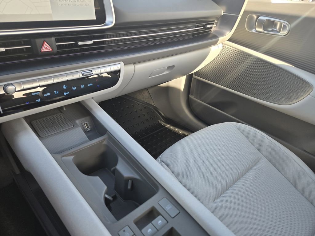 Used 2025 Hyundai Ioniq 6 SEL image 13