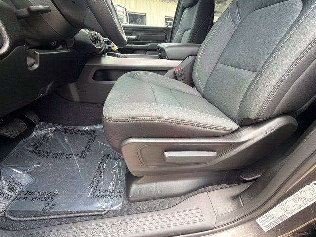 Used 2026 RAM 1500 Express AWD/4WD image 20