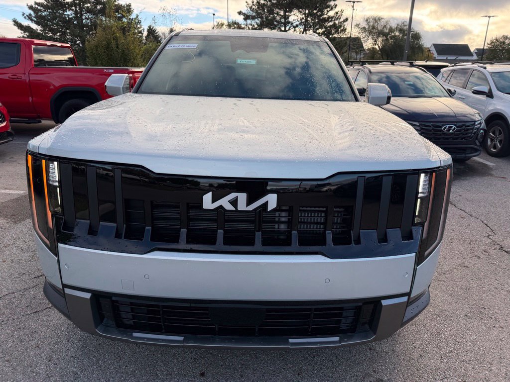 Used 2027 Kia Telluride S AWD/4WD image 2