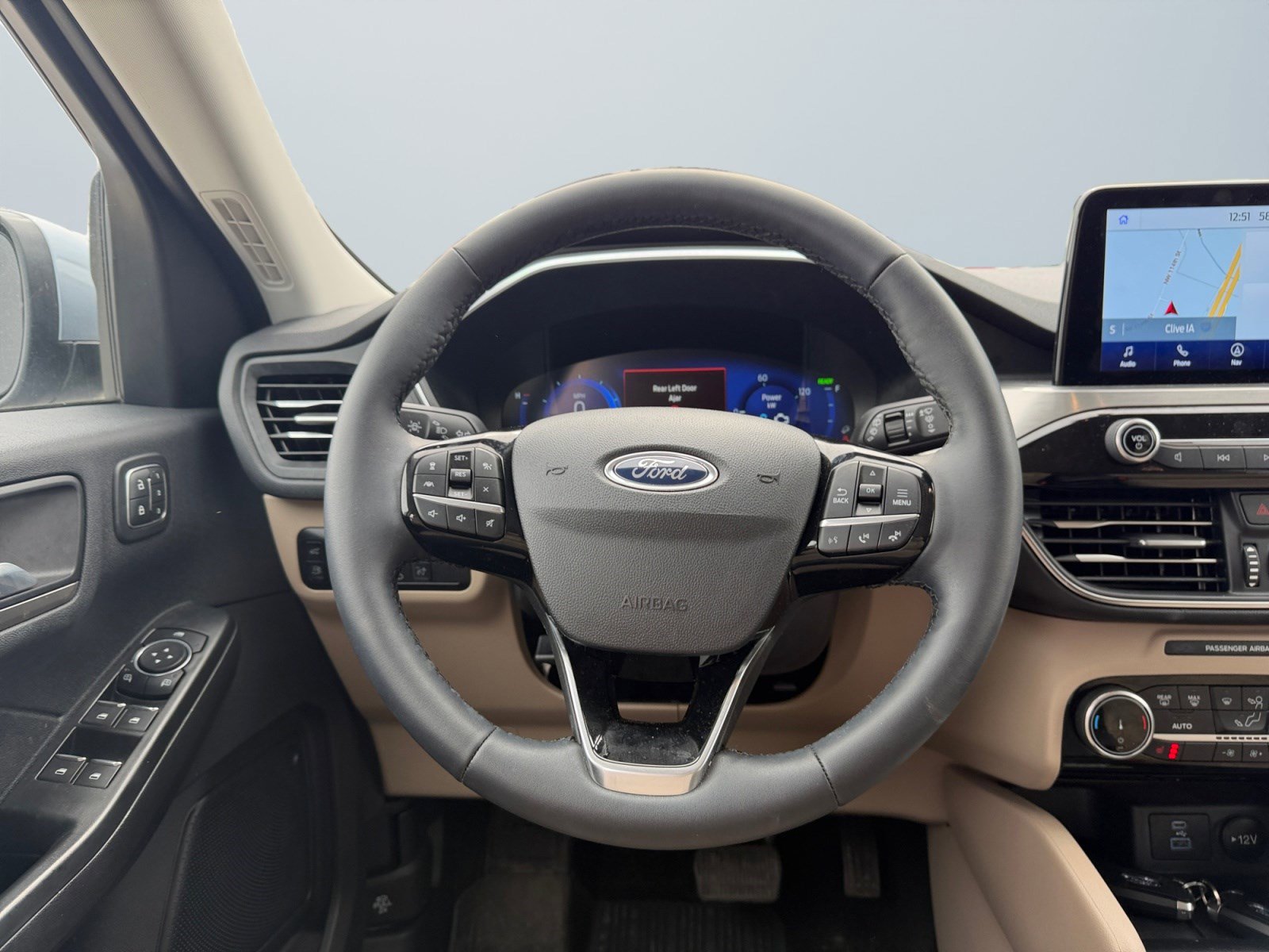 Used 2022 Ford Escape Titanium image 14