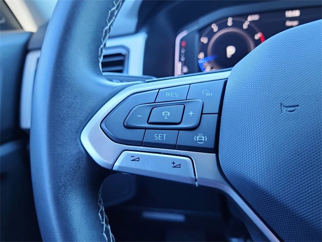 Used 2023 Volkswagen Atlas SE w/ Black Wheel Package image 25