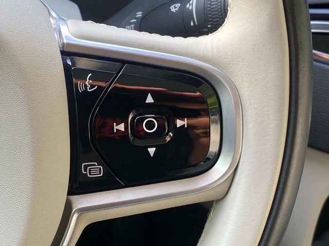 Used 2018 Volvo XC90 T6 Momentum w/ Momentum Plus Package image 22